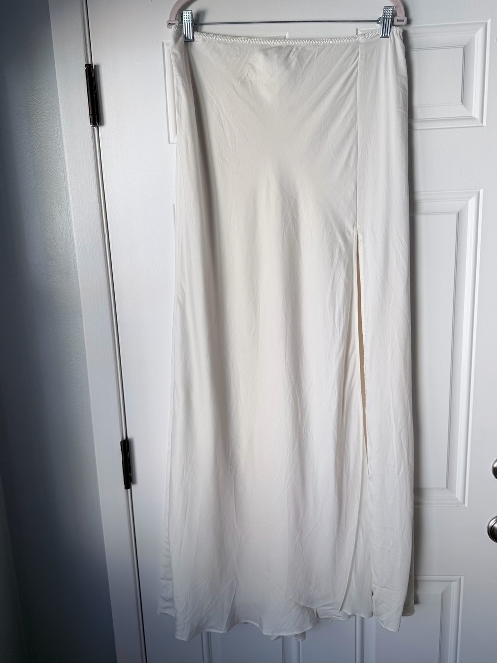 NWT L’academie size XL Doris Skirt in Almond IVORY WHITE MAXI SATIN - Picture 2 of 6